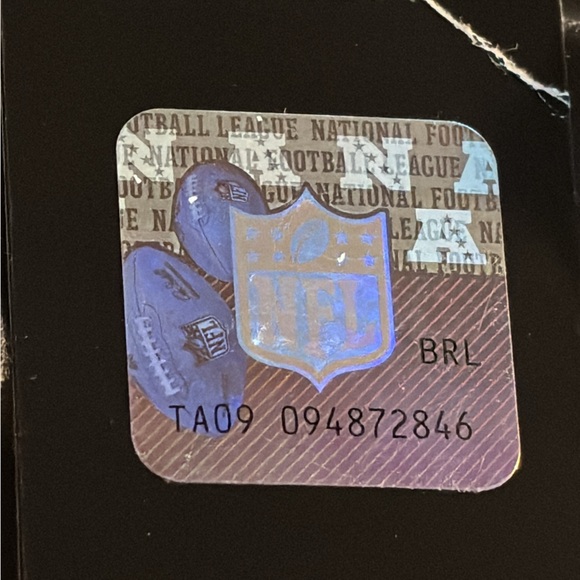 FOCO Men's NFL Team Logo Short Sleeve T-Shirt size Medium Cleveland Brown. - Picture 10 of 13